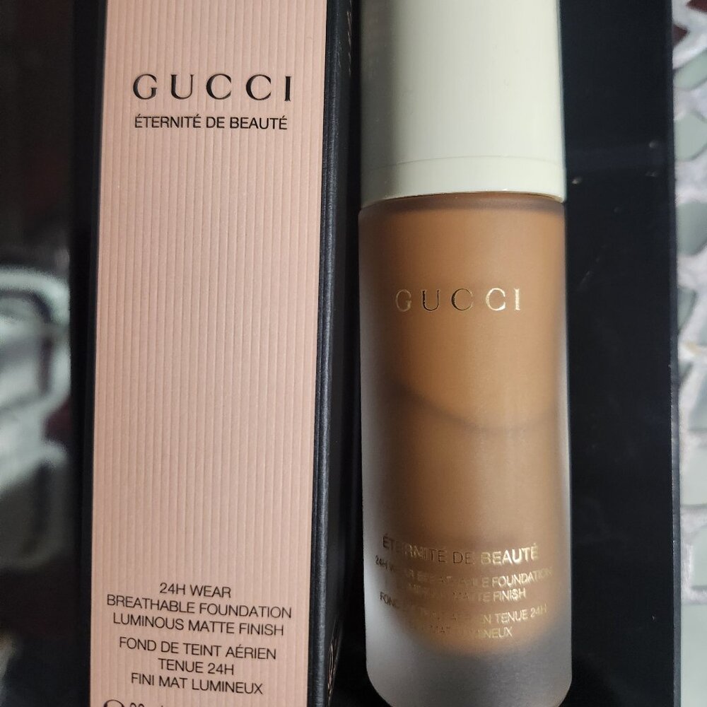 24 Hour Full Coverage Luminous Matte Finish Foundation